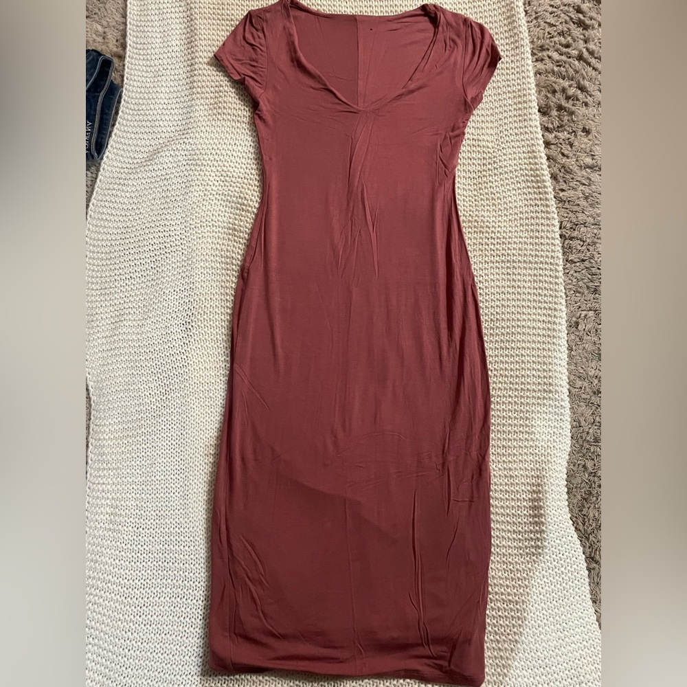 Woman’s maxi bodi con dress - pink- worn once